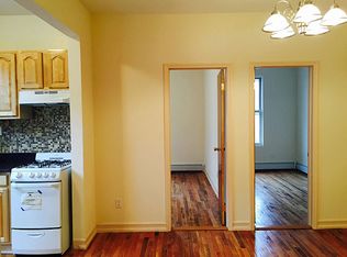 2540 Steinway St #R2, Astoria, NY 11103