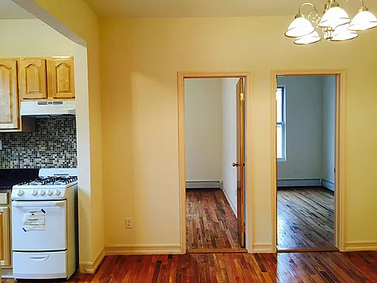 Rented by MTY Group, Inc | media 22