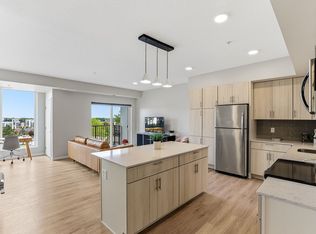 Townline Apartments, Hopkins, MN 55343