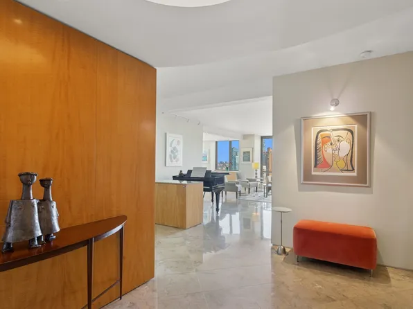 2 Columbus Avenue 35A image 1 of 12
