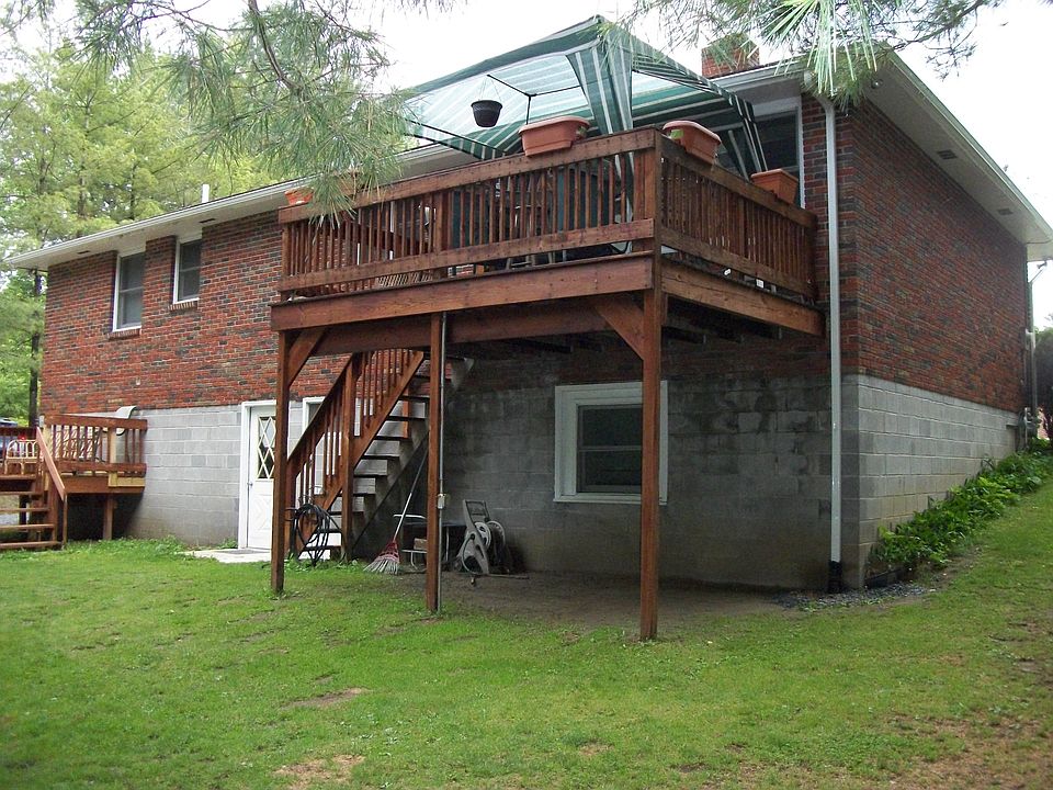 1st image of 16 James Dr