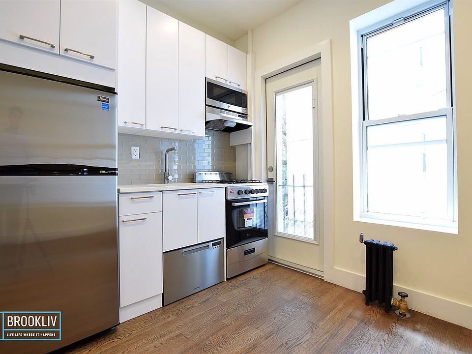 1st image of 961 Washington Ave APT 1D