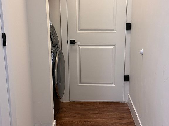 3rd image of 129 Church St #705