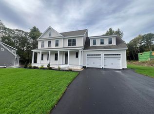 9 Washburn Farm Ln UNIT 8, Kittery, ME 03905