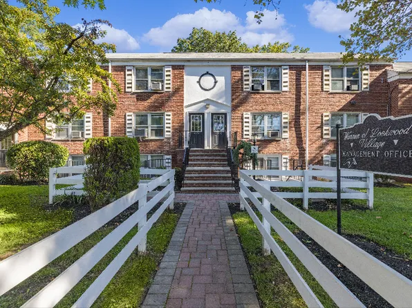 Lockwood Village