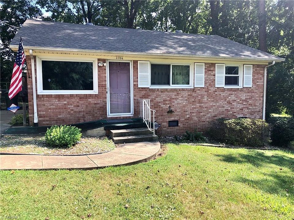 1st image of 2306 Pear St