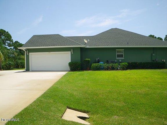2nd image of 7039 Hacienda Dr #0