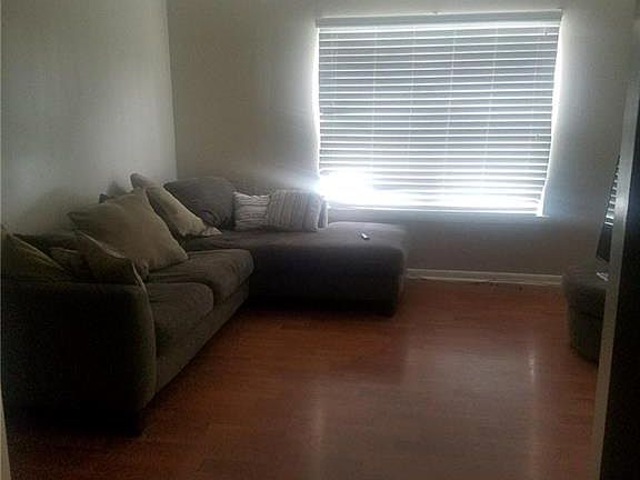 4th image of 1217 Clydesdale Ln