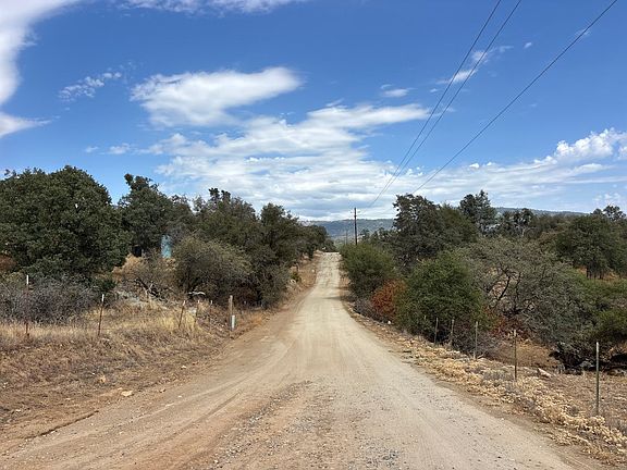 4th image of 35264 Smalley Rd