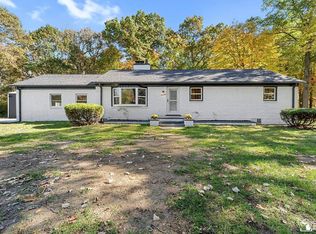 21215 Dickinson Rd, New Boston, MI 48164