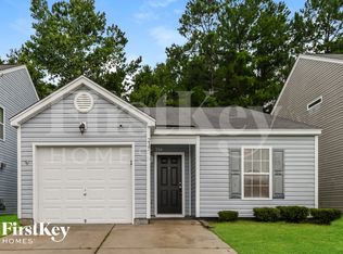 215 Coosawatchie St, Summerville, SC 29485
