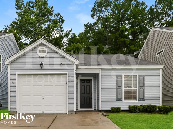 215 Coosawatchie St, Summerville, SC 29485
