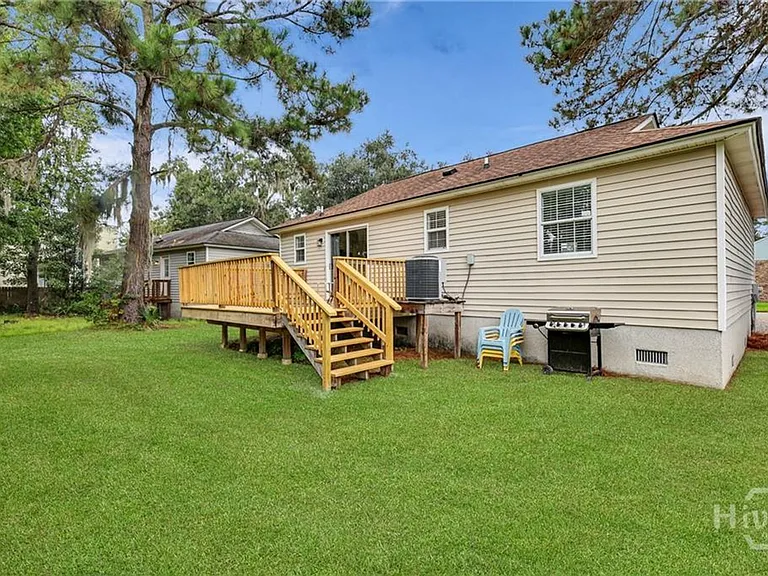 105 Crossover Ln — Photo 24