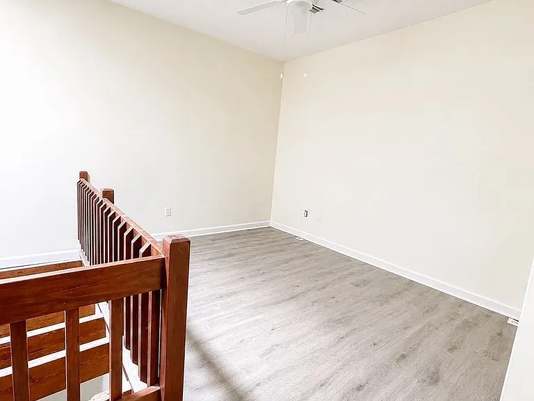 235 King St #2 — Photo 9