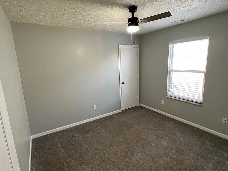 4468 Harston Ave — Photo 6