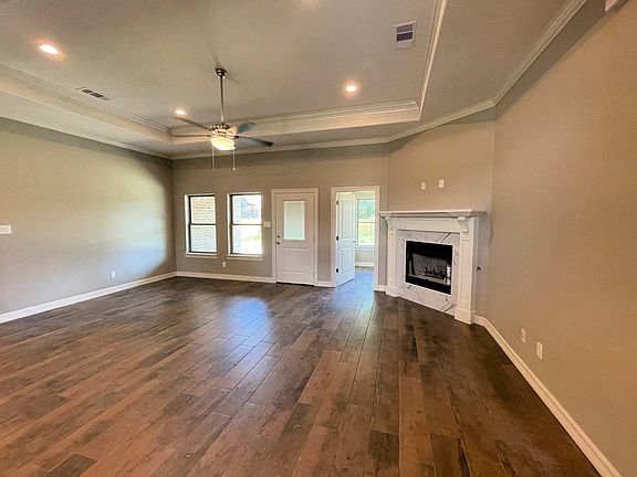 4th image of 107 Acadian Garden Blvd