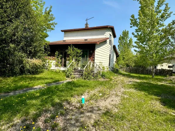 1006-1004 9th Ave, International Falls, MN 56649