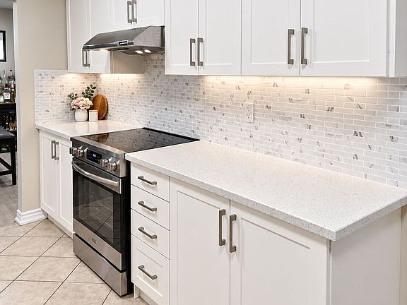 2nd image of 97 Banting Cres