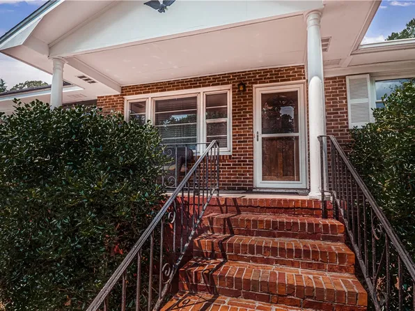 4 Grandview Rd, Travelers Rest, SC 29690