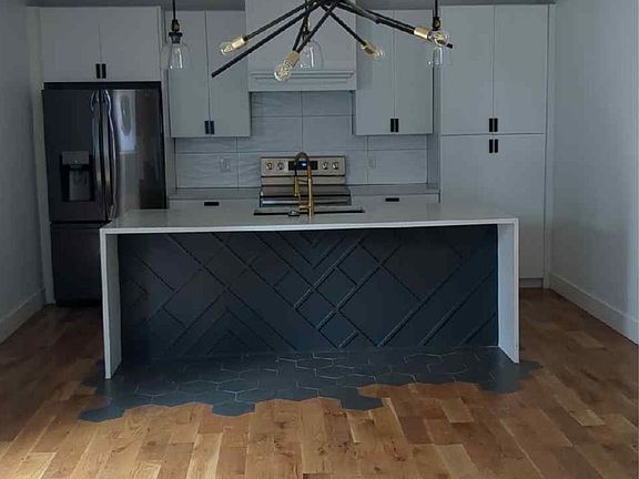 5th image of 1710 Nassau St #1