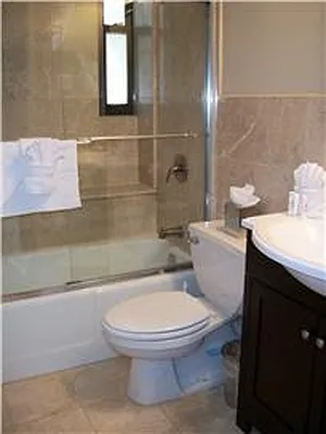 Sold by Empire State Properties | media 13