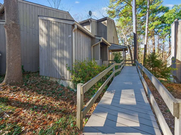 216 Ridge Trl, Chapel Hill, NC 27516