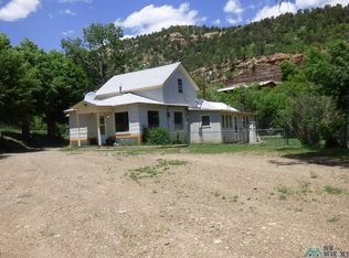 158 Lester Ave, Raton, NM 87740