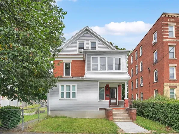 323 Sargeant St, Holyoke, MA 01040