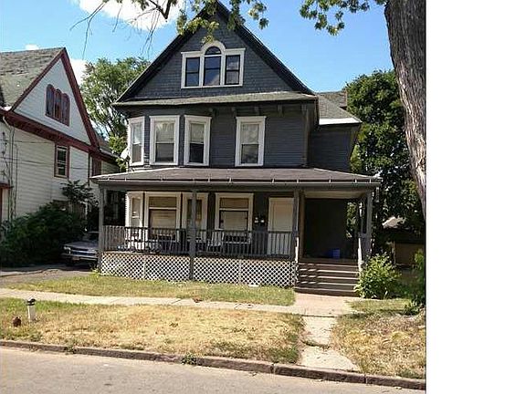 3rd image of 122 W Borden Ave