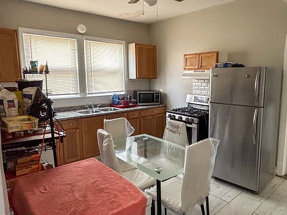 5th image of 11201 S Normal Ave