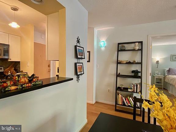 5th image of 2111 Wisconsin Ave NW APT 106