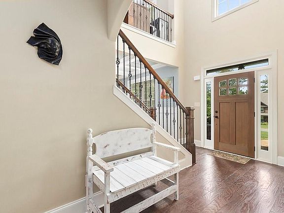 4th image of 1284 Shadowwood Ln
