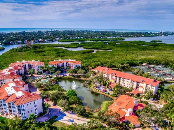 5408 Eagles Point Cir APT 302, Sarasota, FL 34231