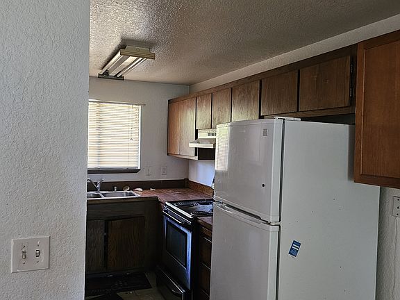 5th image of 12701 48th Ave NE