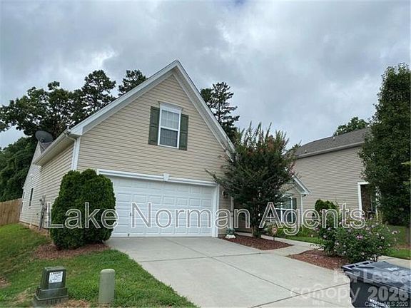 2nd image of 1425 Eastway Dr