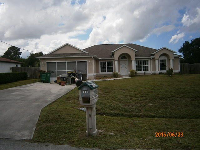 1st image of 574 NW Sagamore
