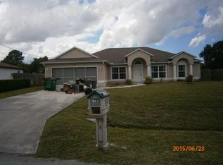 574 NW Sagamore Ter, Pt Saint Lucie, FL 34953