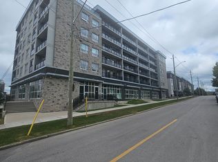 275 Larch St #F411, Waterloo, ON N2L 3R2