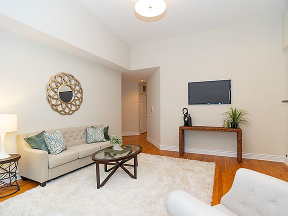 5th image of 4436 N Campbell Ave #3N