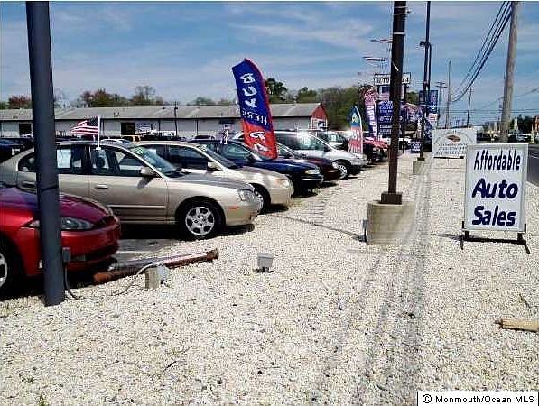 2nd image of 1141 Ocean Ave