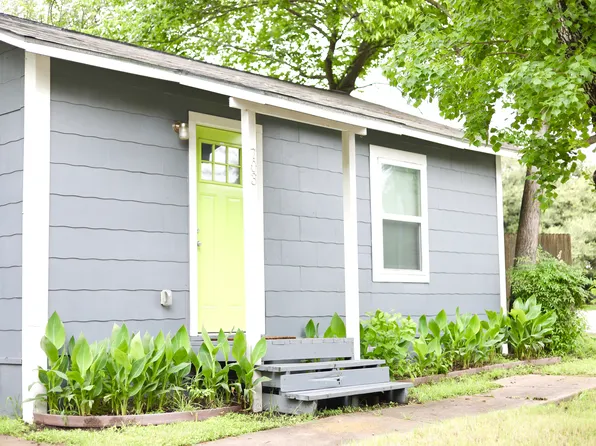 703 E 28th St E, Bryan, TX 77803