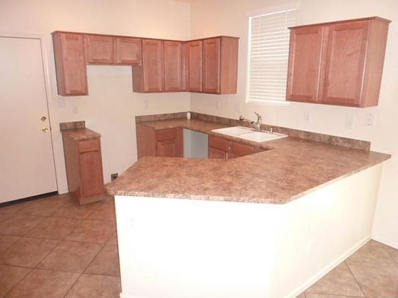 5th image of 5216 W Burton Dr