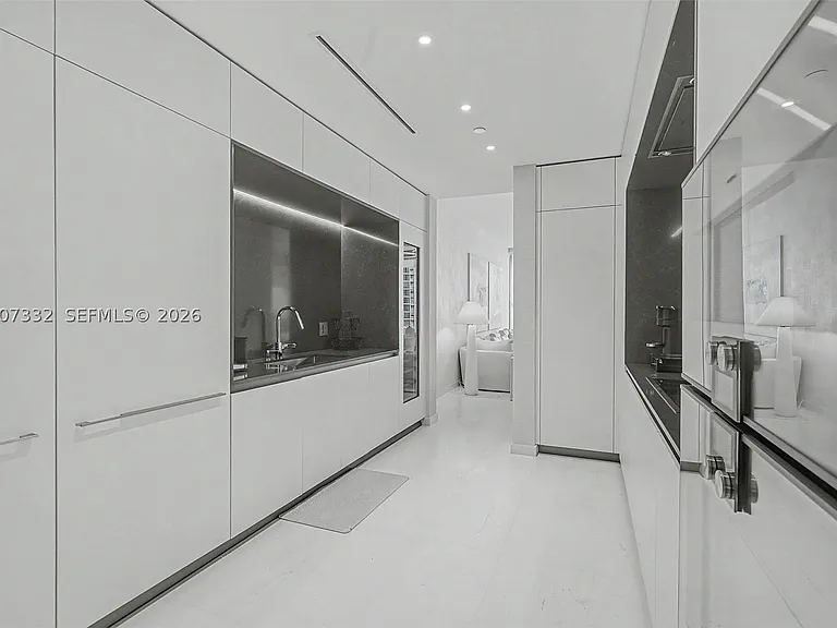 300 Biscayne Boulevard Way #3203 — Photo 10