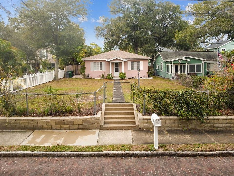 1st image of 327 5th Ave N