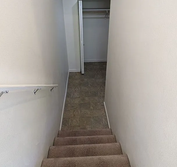 Halsey East Townhomes — Photo 49