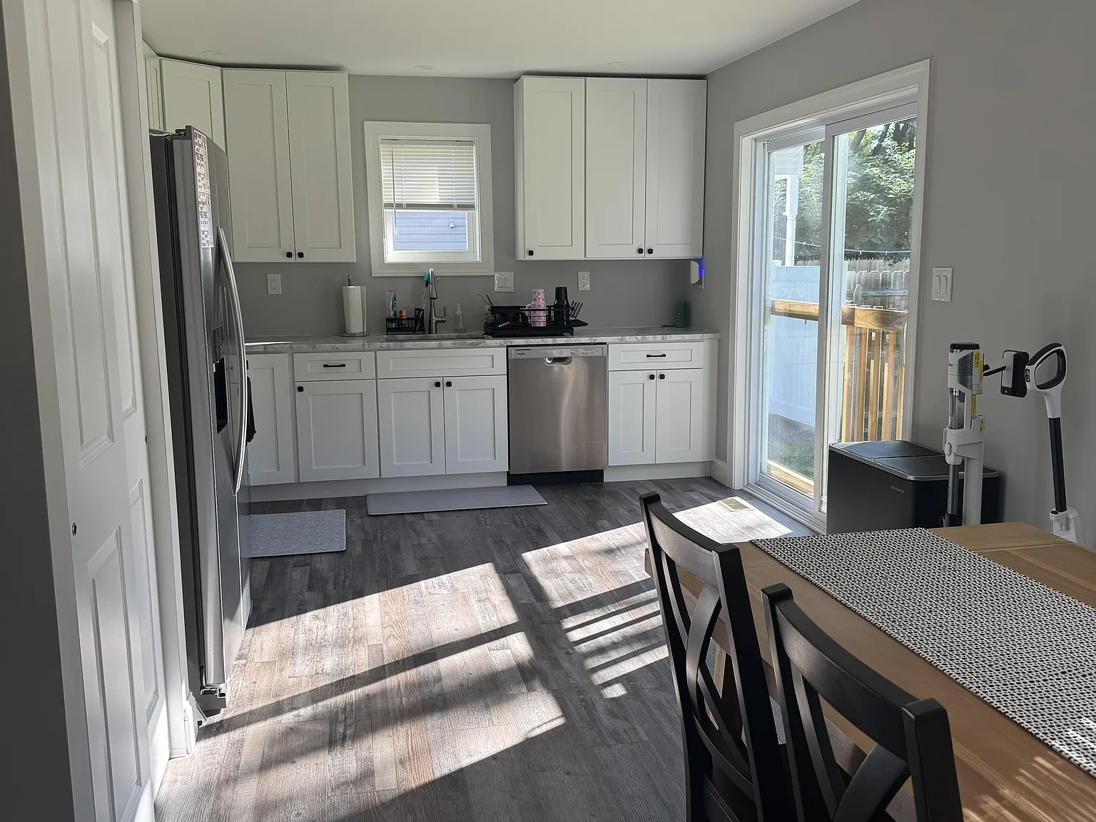 3 bed, 2.5 bath, 1480 sqft, $3,000 — Photo 3