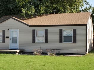 105 SW 8th St, Plainville, KS 67663