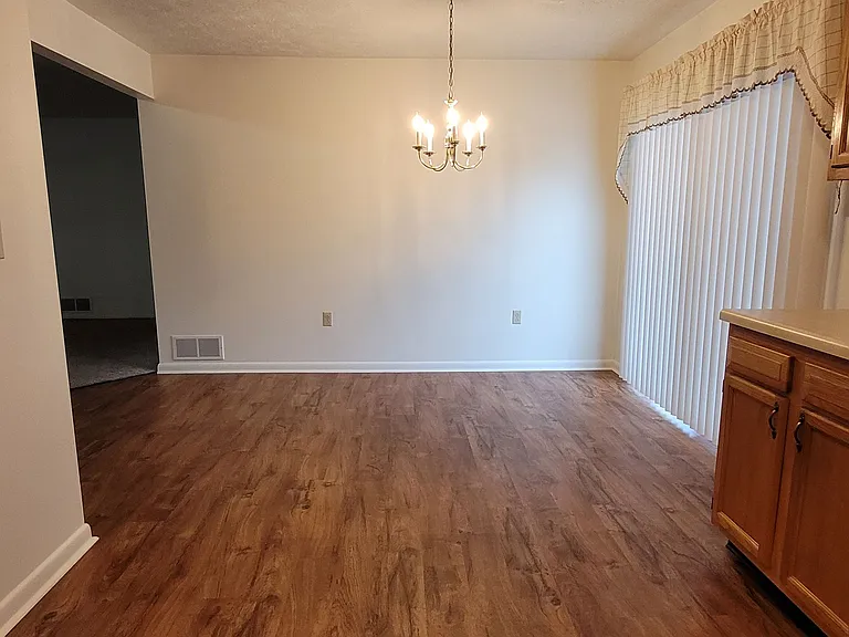 100 Sterling Hills Dr — Photo 12