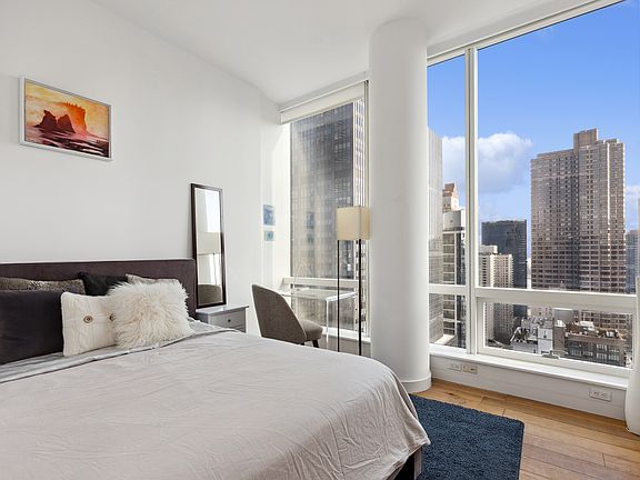 5th image of 325 Lexington Ave APT 29C