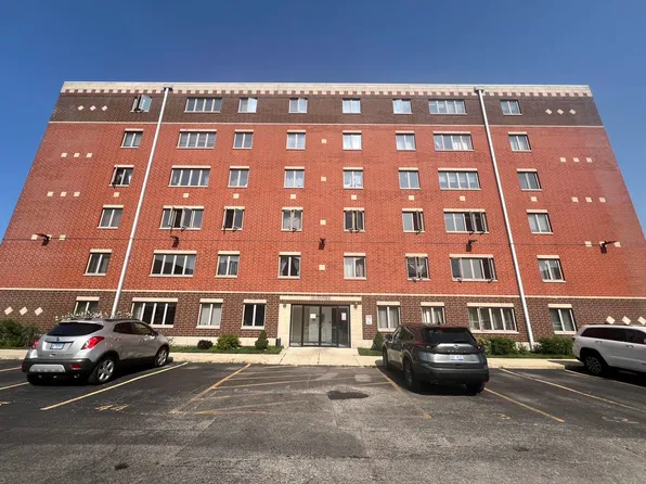 (undisclosed Address), Chicago, IL 60616